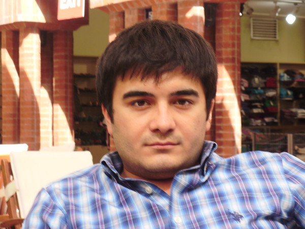 Азиз Ахмедов