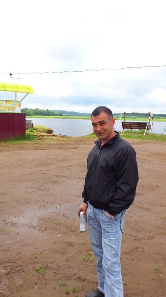 Юра Азиков