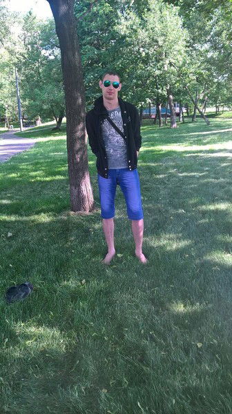 Константин Мельников