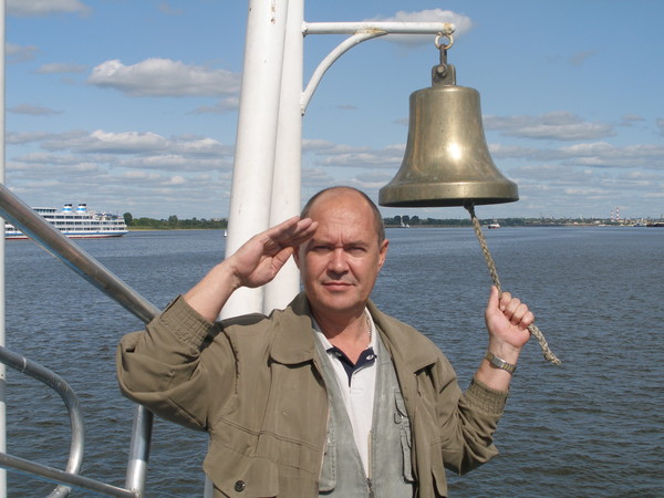Александр Сараев