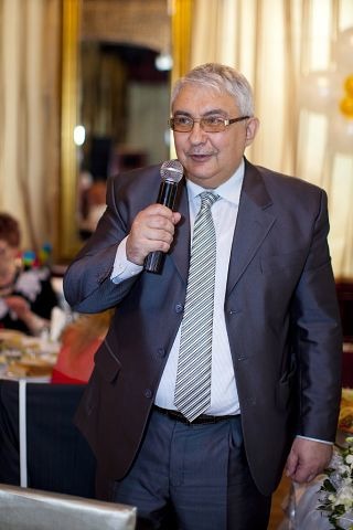 Виктор Романов