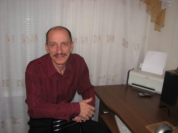 Александр Колесников