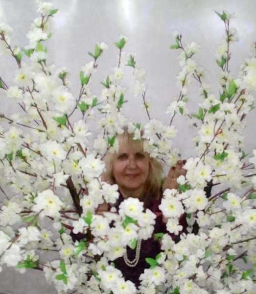 Нина Звездина
