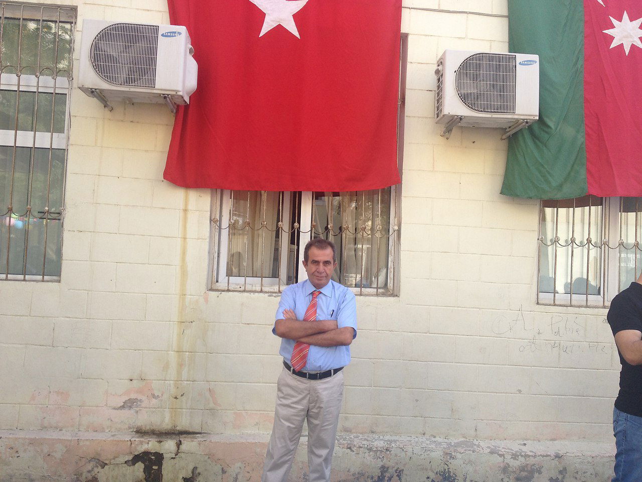 Хусейн Демирел