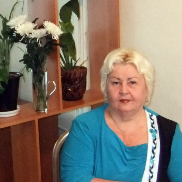 Нелли Ушакова