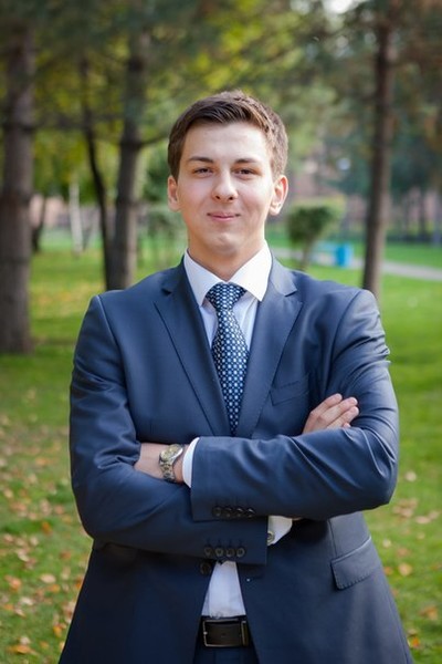 Роман Фролов