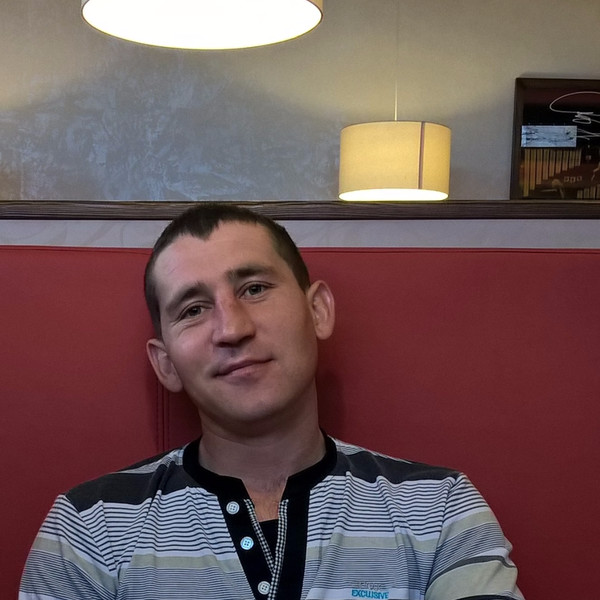 Денис Хомяков