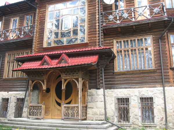 Юрий Лысяк