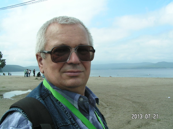 Владимир Абросов