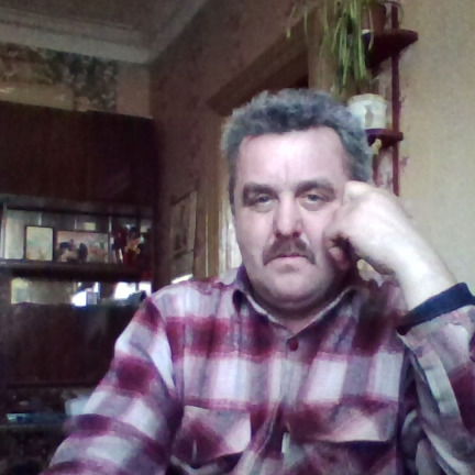 Юрий Иванов