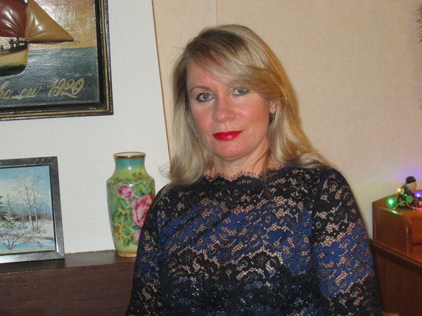 Elena Grand