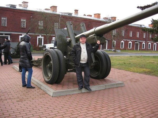 Александр Zyrjdjq