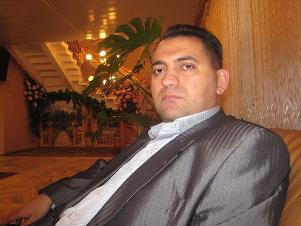Азер Велиев