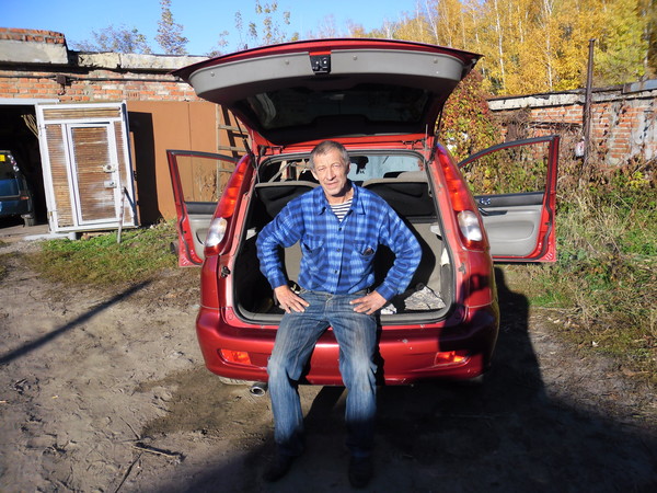 Юрий Знобищев