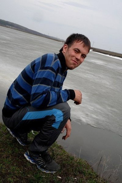 Леня Николаев