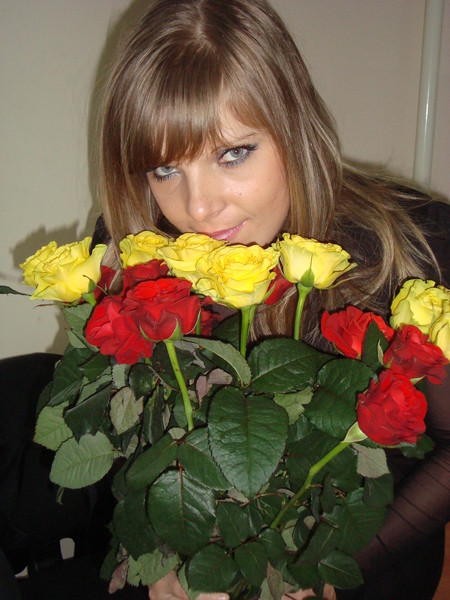 Анна Санжарова