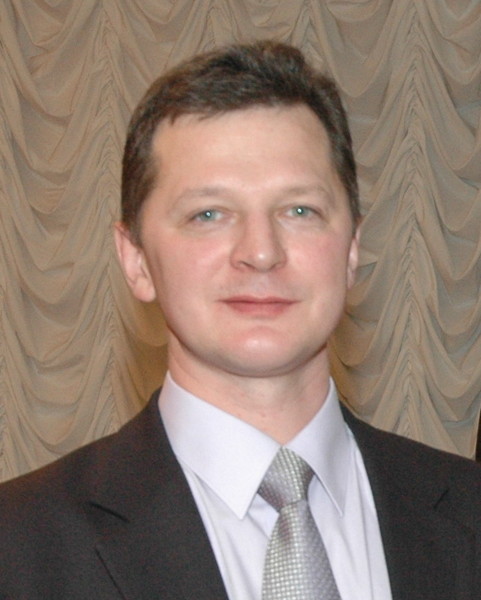 Олег Бобров