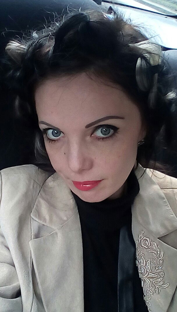 Елена Захарова