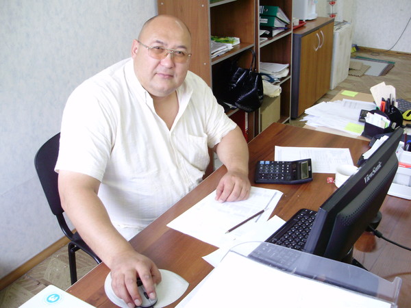 Хаким Ахмеров