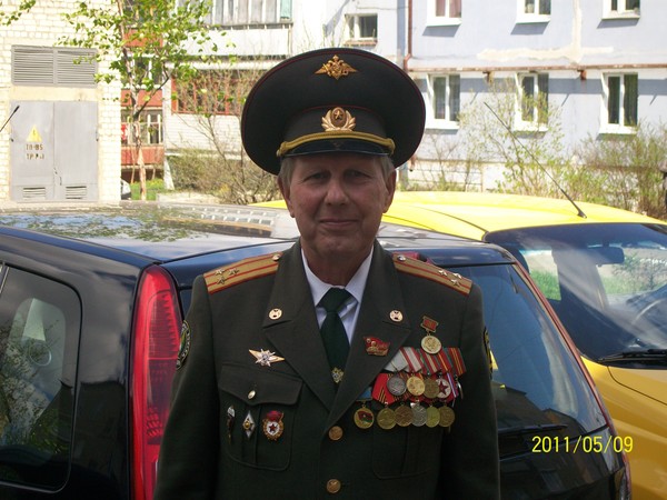 Юрий Макаев