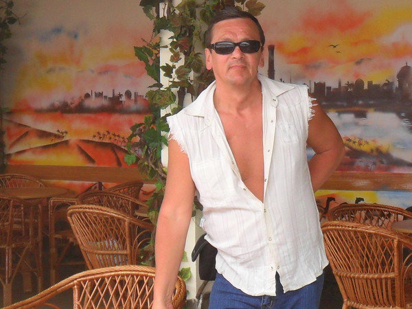 Евгений Коручеков