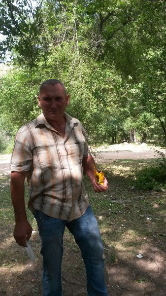 Эдуард Бобровский