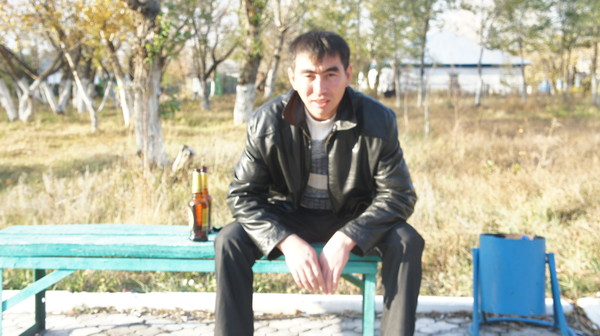 Алмас Есов