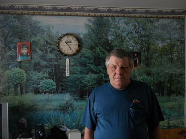 Владимир Петров
