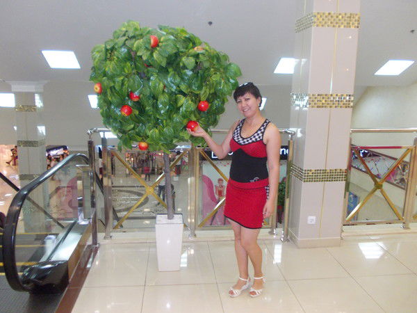 Вилора Тапакова