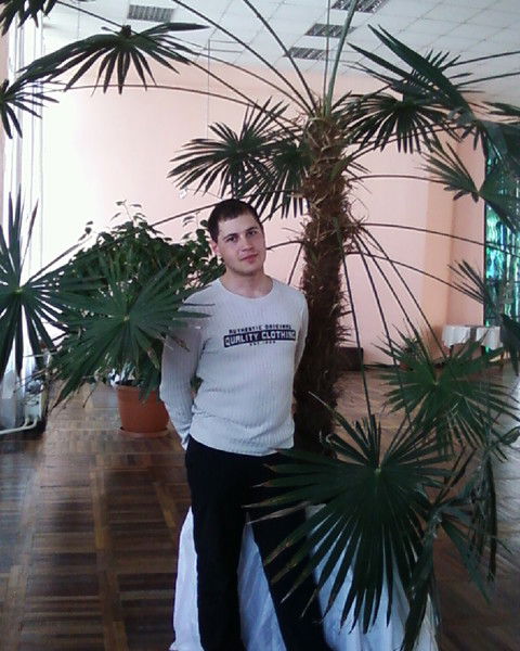 Максим Нуичев