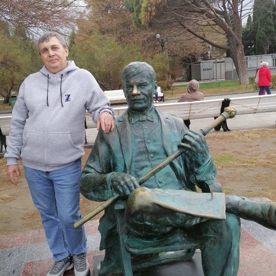 Александр Савинов