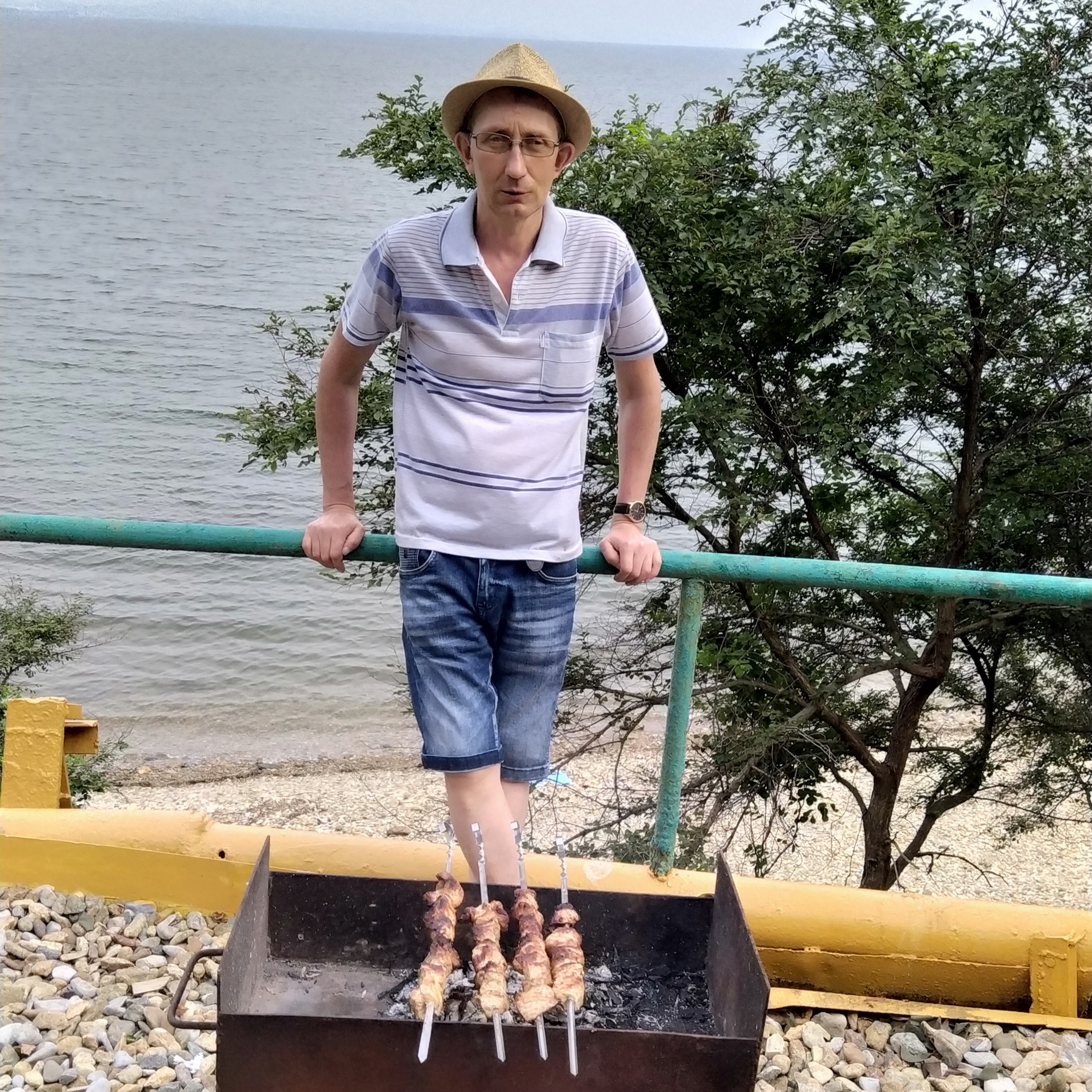 Андрей Самсонов