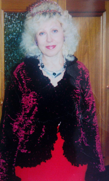 Нина Адоньева