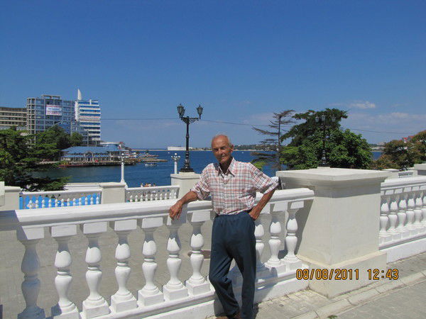 Женя Алтуев