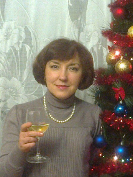 Елена Гук