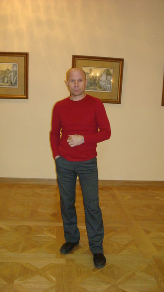 Виктор Петров