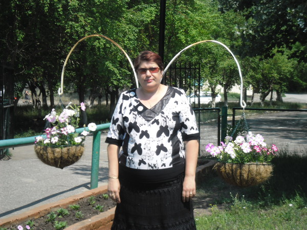 Нина Янова