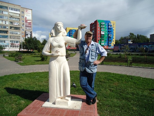 Виктор Каракулов