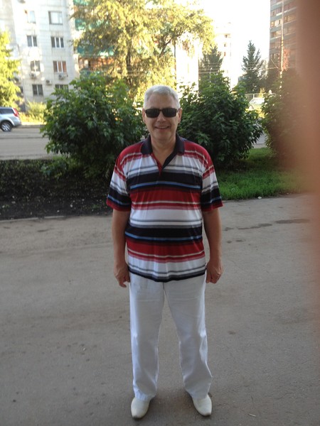 Александр Волков