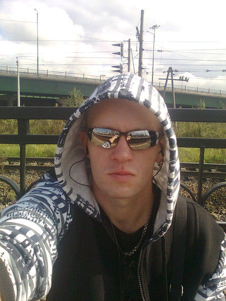 Юрий Неploхой