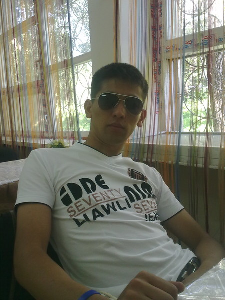 Расул Aнваров