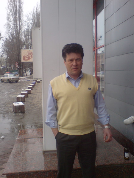 Руслан Дамиров