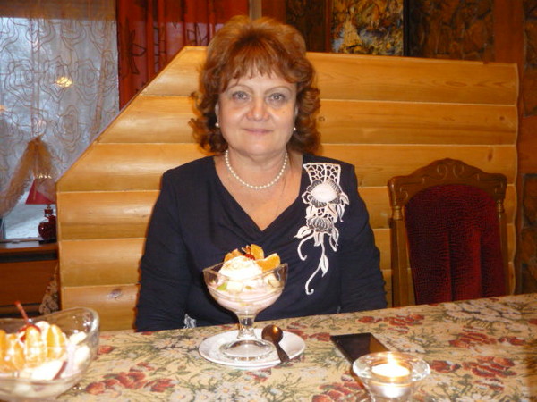 Елена Магонова