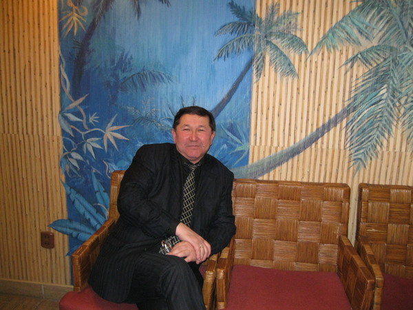 Аскар Муканов