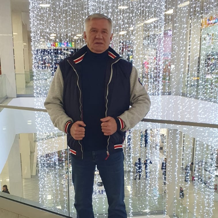 Александр Высоцкий