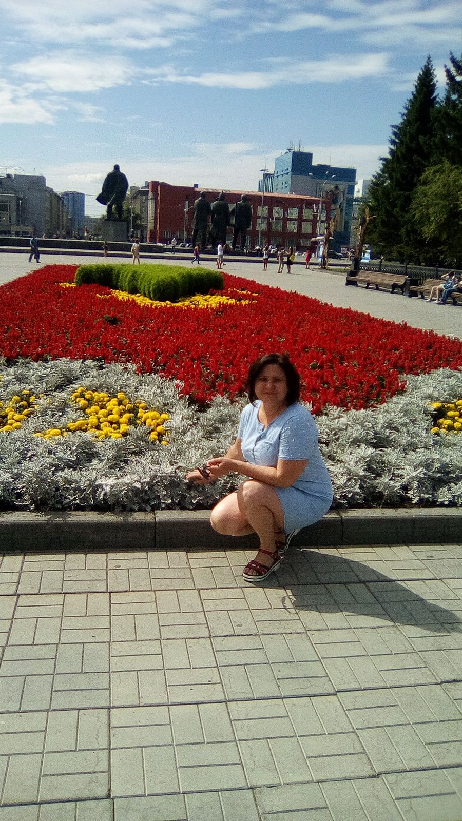 Елена Попова