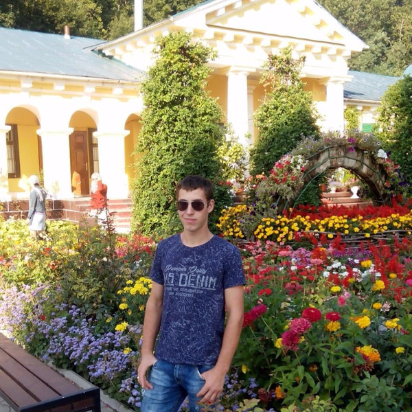 Victor Bivol