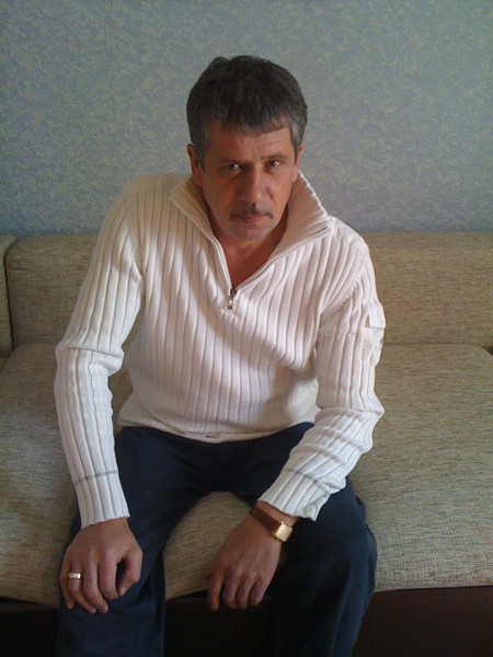 Владимир Ларионов