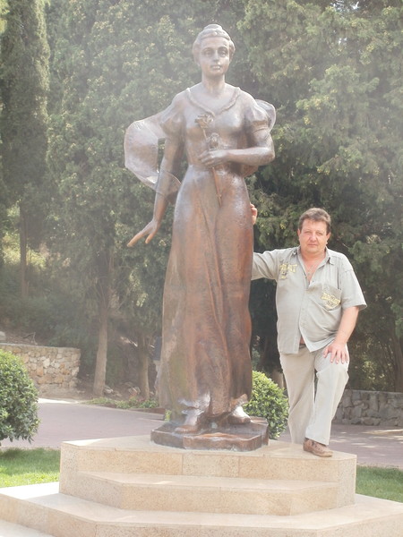 Александр Лутай