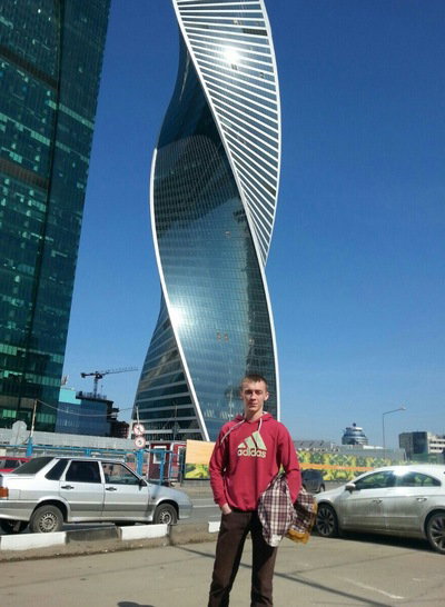 Денис Скоробогатый